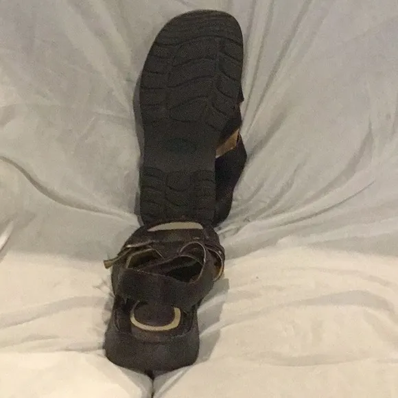 BOC leather sandals