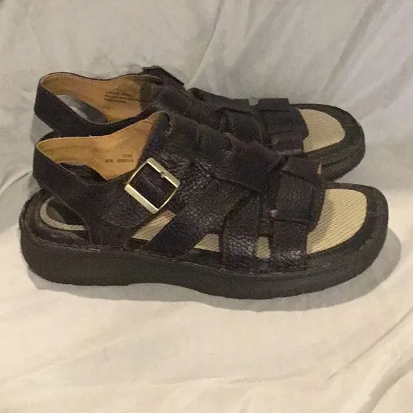 BOC leather sandals