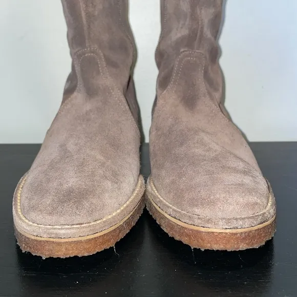 Boden Tall Light Brown Suede Riding Boots. Inside Zippers.  Rubber Sole. Size 7