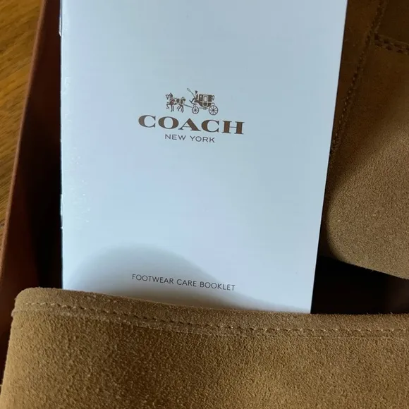Boots coach camel 8.5