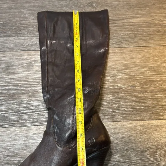 Born brown leather tall boots woman’s size 10 (b18)