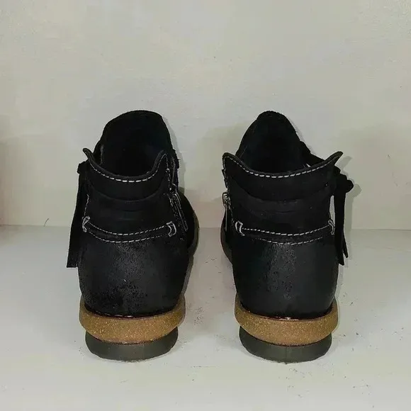 BORN Handcrafted footwear ankle boots nwob size 10