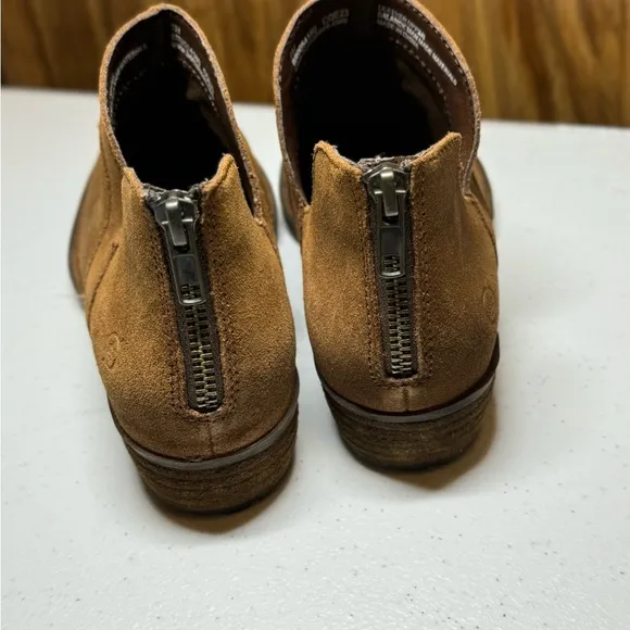 Born Shari II Tan Suede Ankle Boots size 7M southwestern western EUC