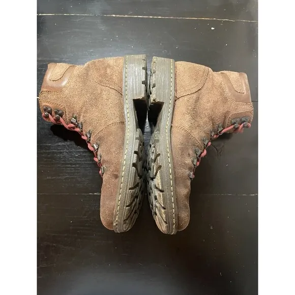 BORN STOCK BROWN STONE SUEDE Hiking Boots M2775 Size US 9.5/ 43 Red Laces