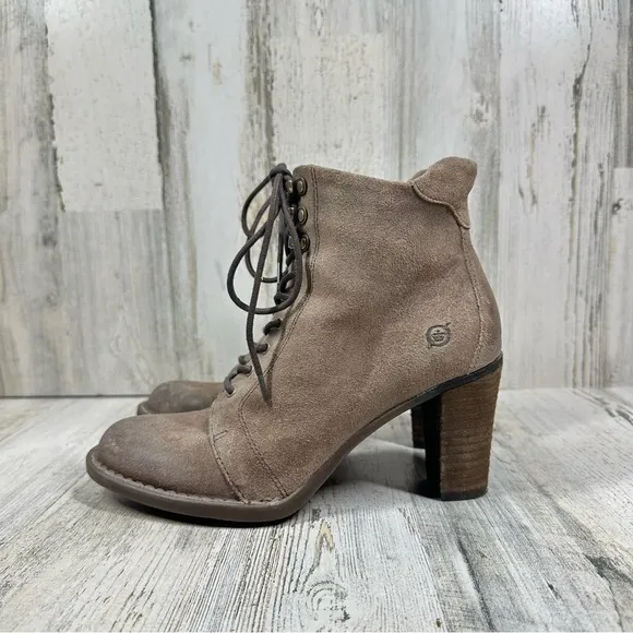 Born Taupe Tan Suede Lace-Up Ankle Boots with Block Heel #569