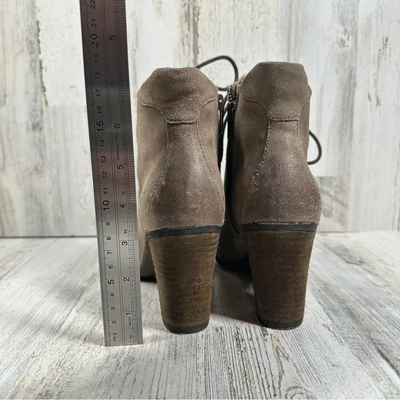 Born Taupe Tan Suede Lace-Up Ankle Boots with Block Heel #569