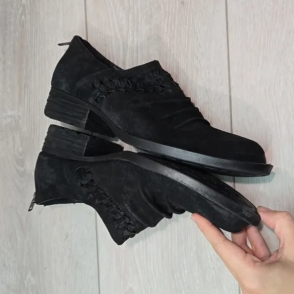 Born Women Katharina Distressed Leather Ankle Shoes boots sz 8.5M