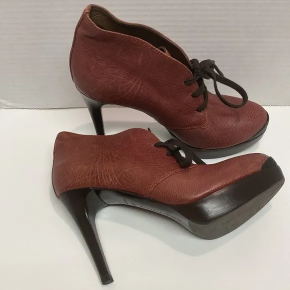 BOTTEGA  VENETA  LADIES PLATFORM HEELS made in ITALY