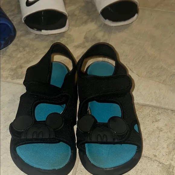 Boys 4 Pair Sandal Bundle Size 1Youth