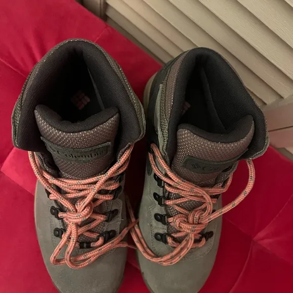 🥾💕BRAND NEW COLUMBIA BOOTS🥾💕