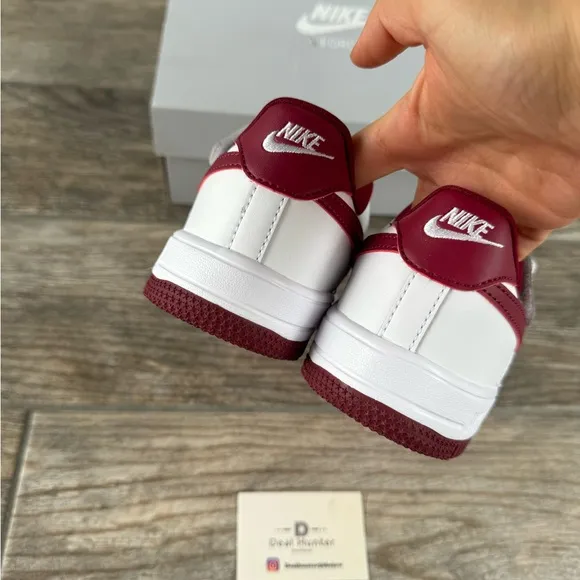 Brand New Nike Air Force 1 Low Easyon White/Team Red Kids Preschool Casual Shoes