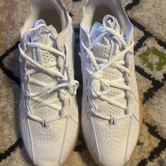Brand New Nike Gt cut 3 basketball shoes size 9 no box