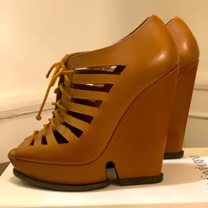 BRAND NEW YSL Hortense Leather Wedge