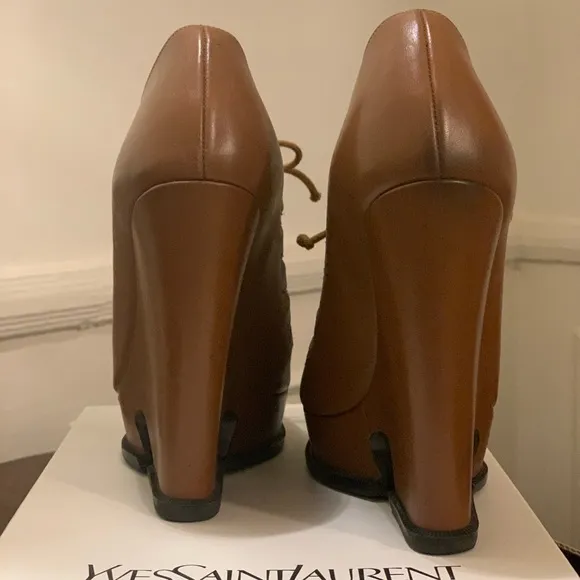 BRAND NEW YSL Hortense Leather Wedge
