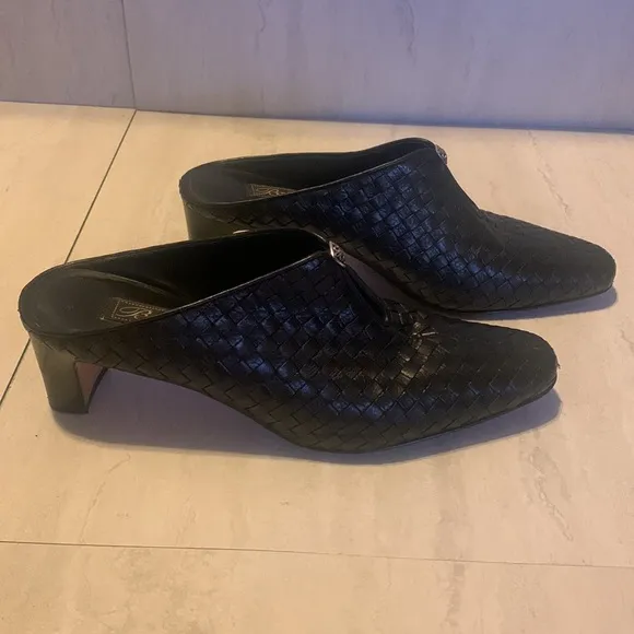 Brighton Tynan Brown Leather Basketweave Mules Slip on Shoes Size 9.5M