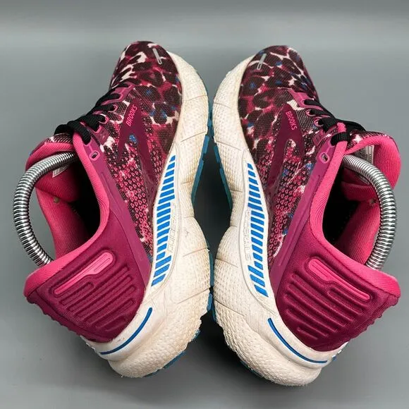 Brooks Adrenaline GTS 22 Women's 9 Magenta Athletic Sneakers Lace-Up Shoes