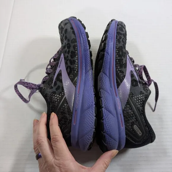 Brooks Ghost 14 Cheetah Print Purple Shoe Women size 8
