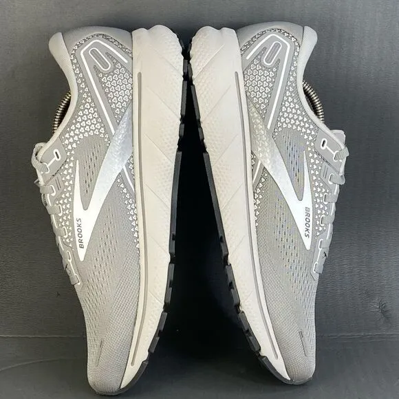 Brooks Ghost 14 Womens Running Shoes Gray Sneakers Athletic size 11