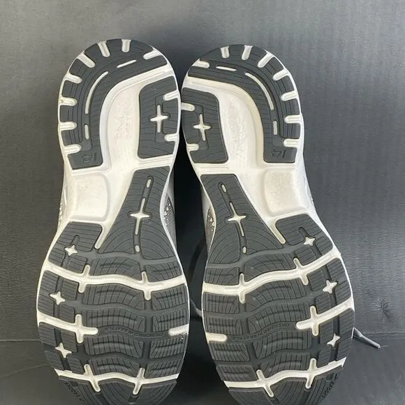 Brooks Ghost 14 Womens Running Shoes Gray Sneakers Athletic size 11