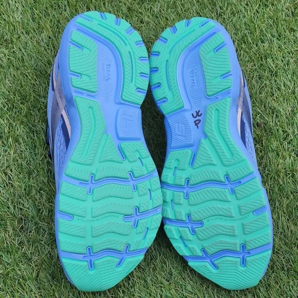BROOKS GHOST 15 - Women's Athletic Shoes - SIZE 8.5B