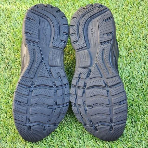 BROOKS GHOST 15 - Women's Athletic Shoes - SIZE 9.5B ***Read Descriptions ***