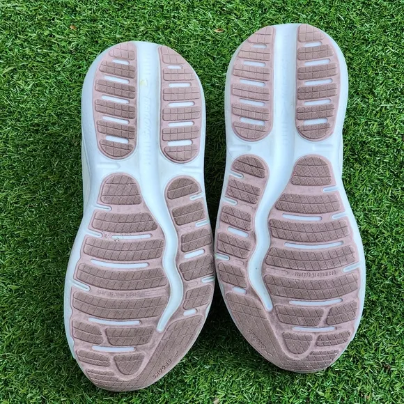 BROOKS GHOST MAX 2 - Womens Athletic Shoes - SIZE 7