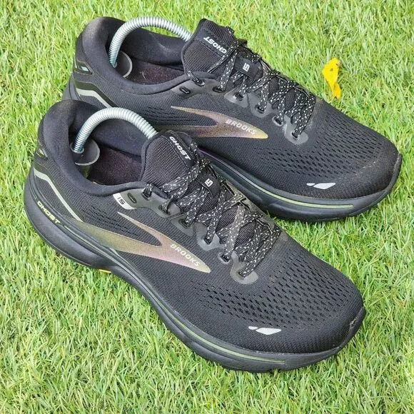 BROOKS GHOST 15 - Women's Athletic Shoes - SIZE 8.5B