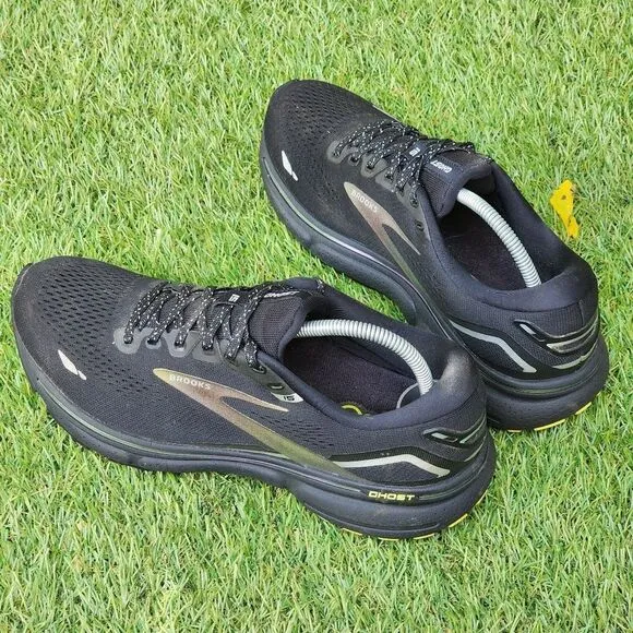 BROOKS GHOST 15 - Women's Athletic Shoes - SIZE 8.5B