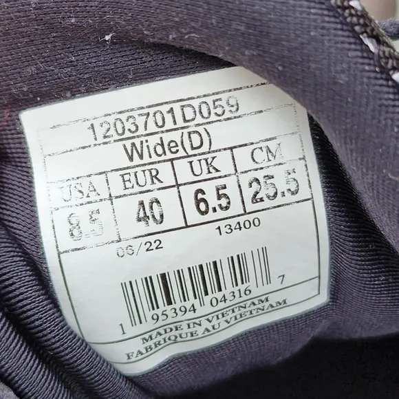 BROOKS GLYCERIN GTS 20 - Womens Athletic Shoes- SIZE 8.5B