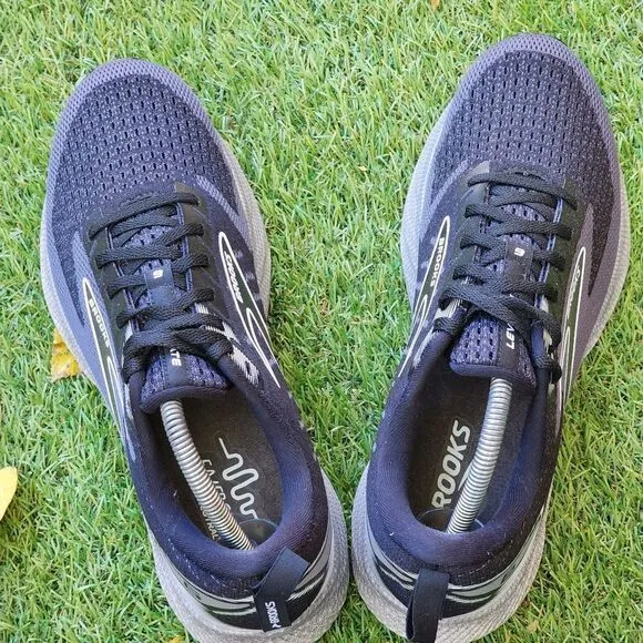 BROOKS LEVITATE GTS 6 - Women's Sneakers - SIZE 11