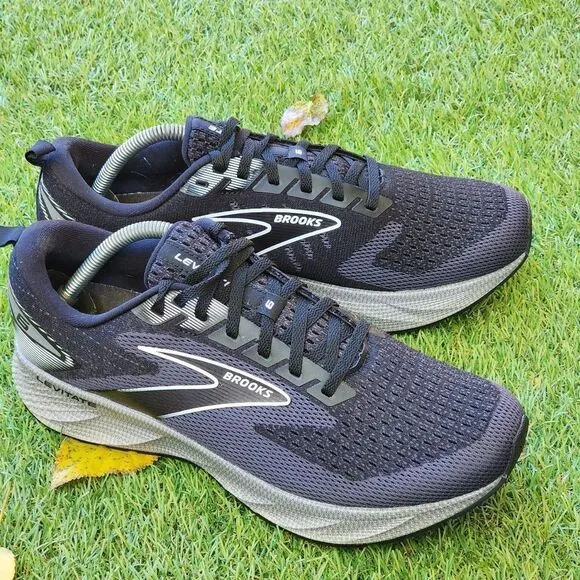 BROOKS LEVITATE GTS 6 - Women's Sneakers - SIZE 11