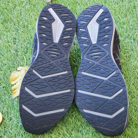 BROOKS LEVITATE GTS 6 - Women's Sneakers - SIZE 11