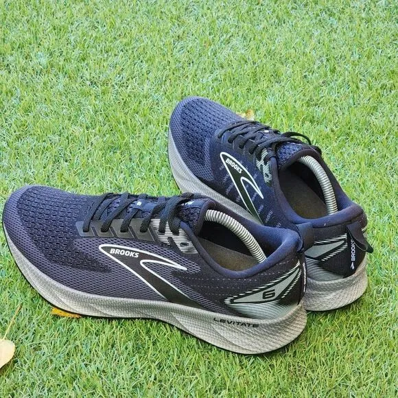 BROOKS LEVITATE GTS 6 - Women's Sneakers - SIZE 11