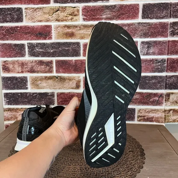 Brooks Men's Black Running Shoes