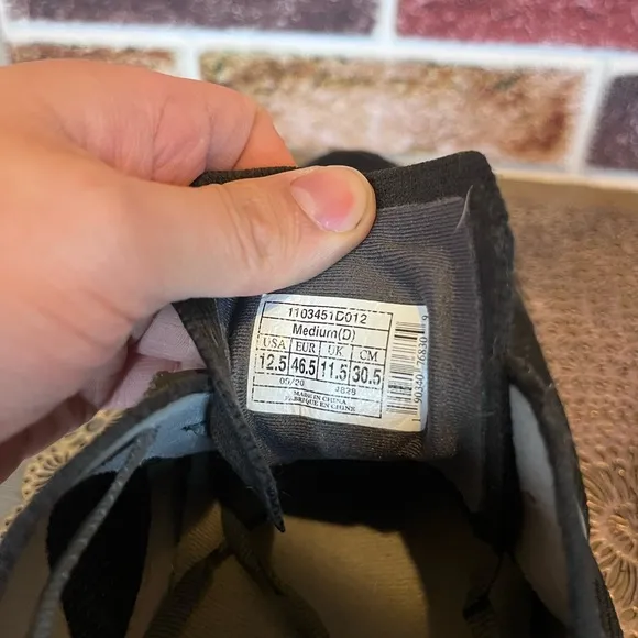 Brooks Men's Black Running Shoes