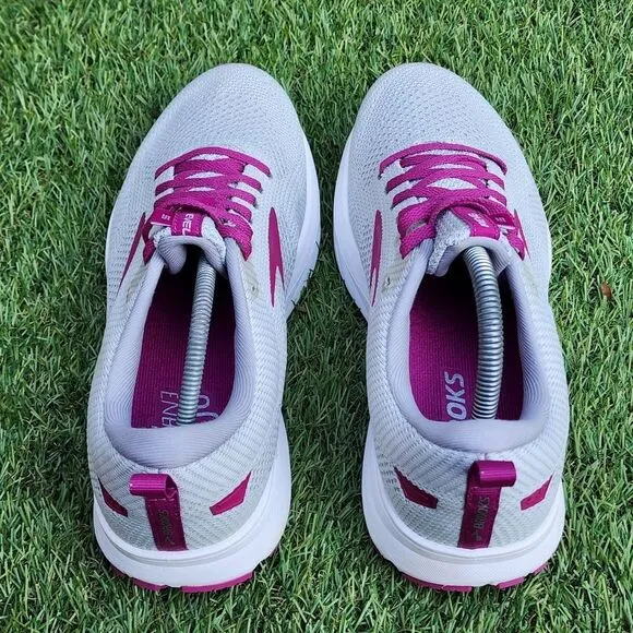 BROOKS REVEL 5 - Womens Athletic Shoes - SIZE 10.5