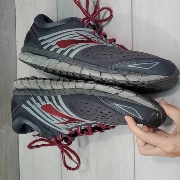Brooks Womens Beast 18 Athletic Running Sneakers shoes sz 14 Medium D