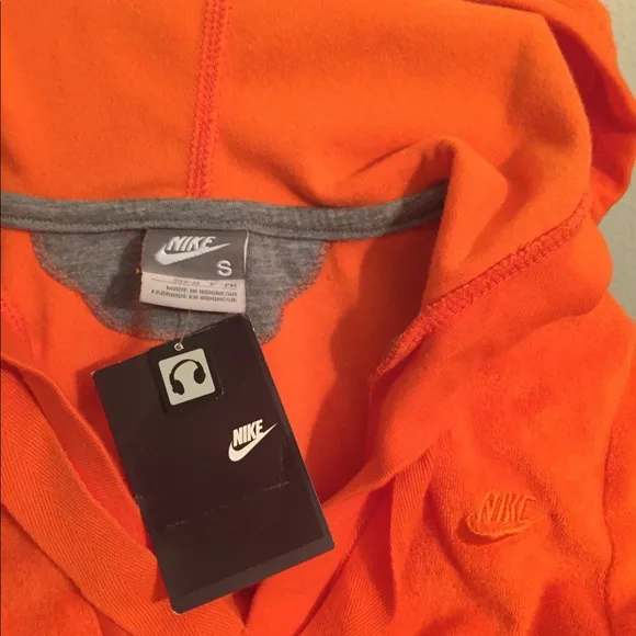 Bundle Nike SET QTY 2 jacket and shorts
