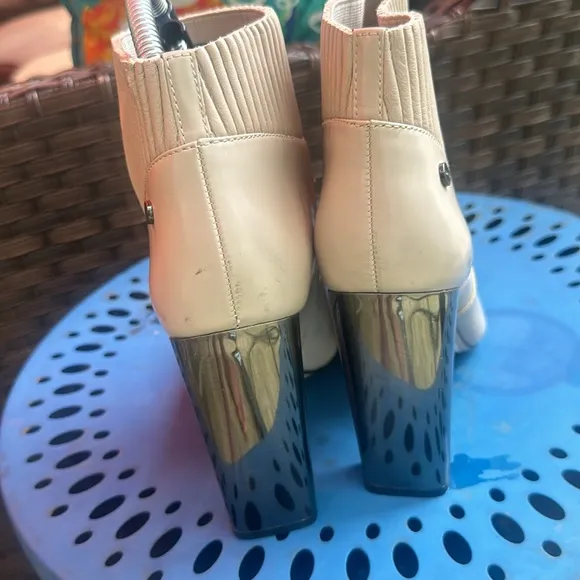 Calvin Klien ankle boots