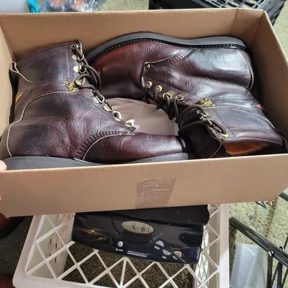 CAROLINA Men's 8 Plain Toe Logger Work Boots Brown Leather Lace Oil Resist