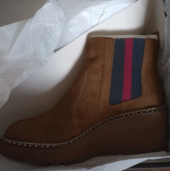 Cecelia New York Gemma Wedge Boot in Nutella New Size 6.5, 7