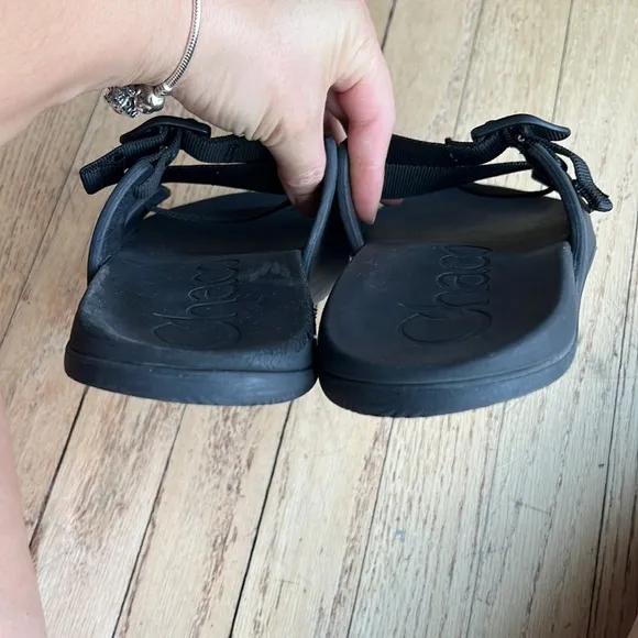 Chaco sandals size 9 great condition