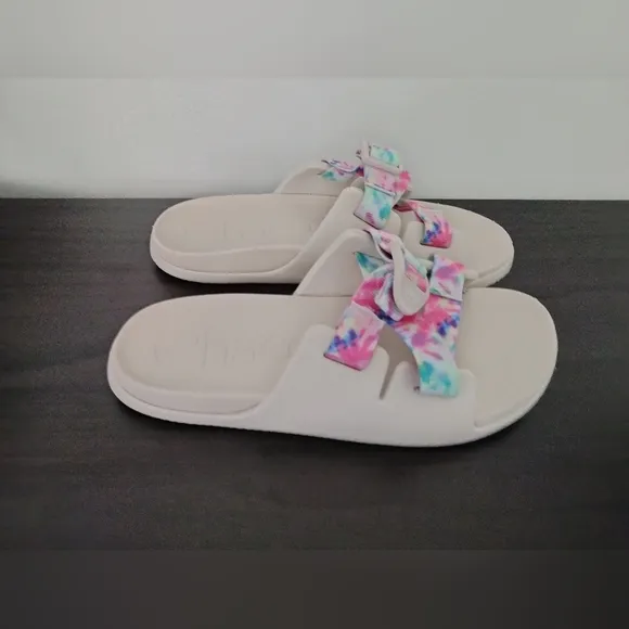 Chaco size 5 kids Sandals