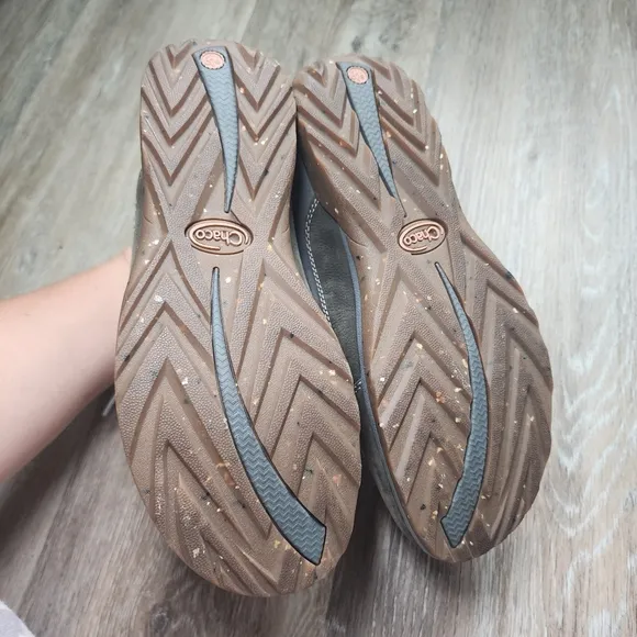 Chaco Womens Barbary Castlerock Ankle Boots Gray and Olive Size 8.5