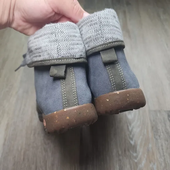 Chaco Womens Barbary Castlerock Ankle Boots Gray and Olive Size 8.5