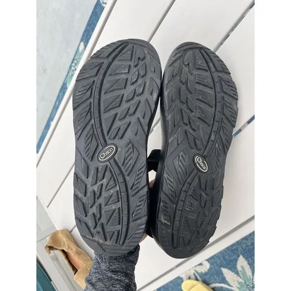 Chacos  Sandals Men’s Size 11 - Black