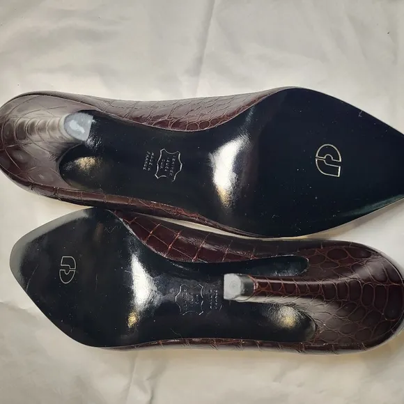 Charles Jourdan Women's Brown Leather Shoes
