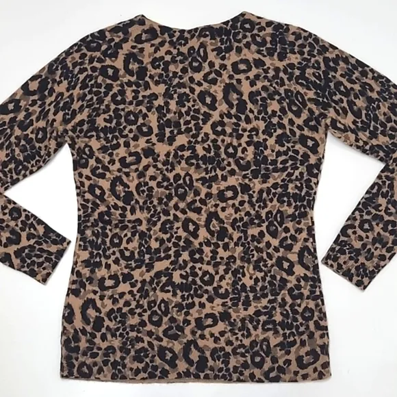 Charter Club Cashmere Sweater Crew Neck Leopard Cheetah Animal Print NWT Sz. Sm.