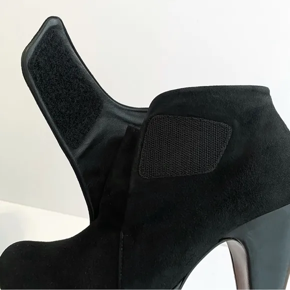 CHIE MIHARA black Suede Velcro strap platform high heel Ankle Boots