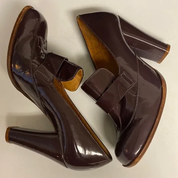 CHIE MIHARA Patent Leather Shoes Purple Heeled Slip On Size 37